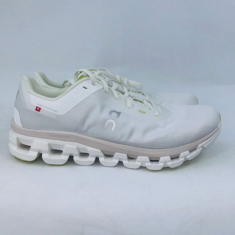 MEN'S CLOUDFLOW 4 WHITE/SAND COMFORTABLE ZERO-GRAVITY RUNNING SHOES SIZE 11.5D